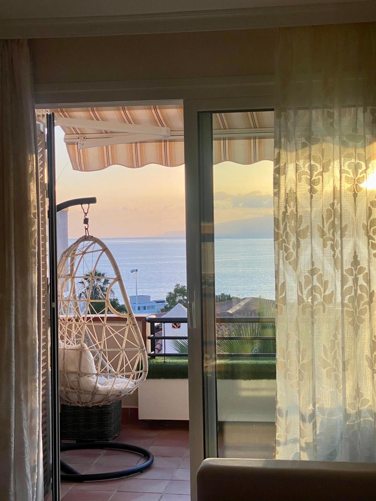 Apartment With Spectacular View In Puerto Santiago Puerto de Santiago  Dış mekan fotoğraf
